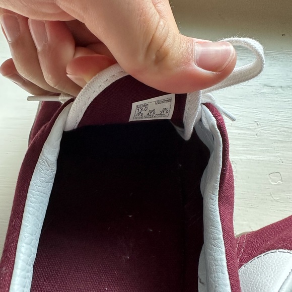 Vans shoes maroon - Picture 3 of 4